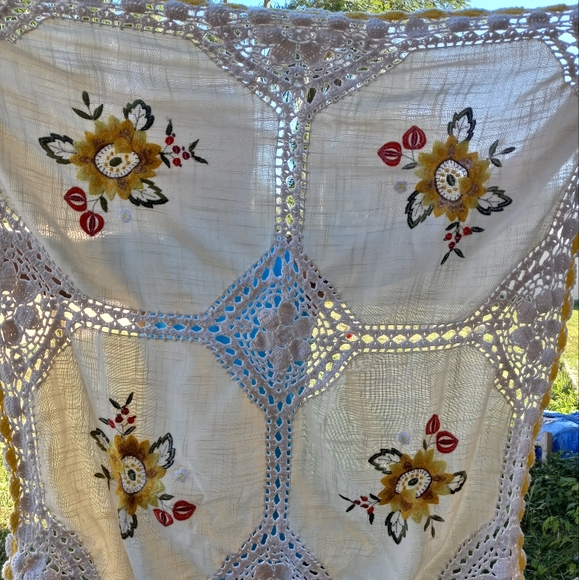 Handmade Crochet Embroidered Table Runner Pattern 37 in L x 37 in W Cream Topper - Picture 3 of 8